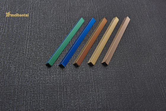 좋은 가격 벽 장식용 20mm 폭 PVD 컬러 코팅 지문 방지 스테인리스 스틸 타일 트림 L 프로파일 온라인으로
