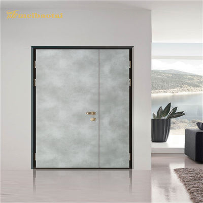 좋은 가격 화이트 색 인조 목재 곡물은 스테인레스 시트 문 장식을 적층합니다 온라인으로